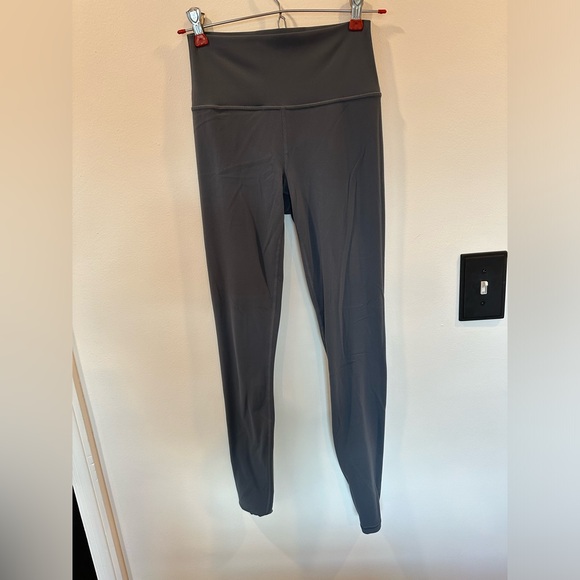 Athleta Transcend Tight size 8 - Picture 2 of 3